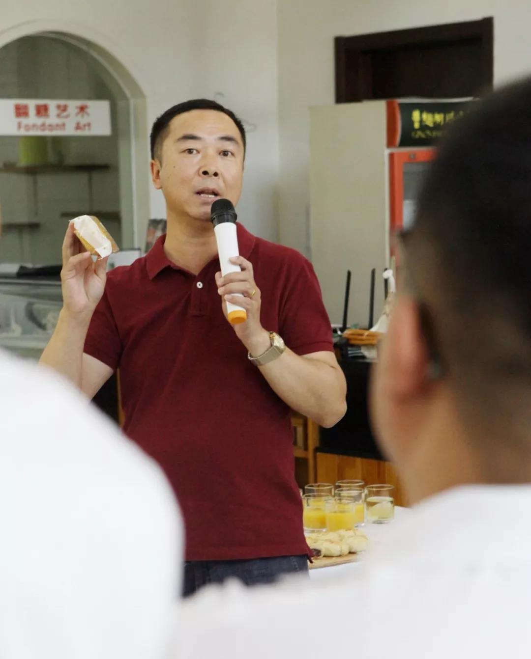 世界面包大使团(中国)联手青岛品品好粮油集团战略合作协议签字启动仪式暨中焙师俱乐部北京分部中秋品茗会在京成功举行 世界面包大使团(中国)联手青岛品品好粮油集团战略合作协议签字启动仪式暨中焙师俱乐部北京分部中秋品茗会在京成功举行