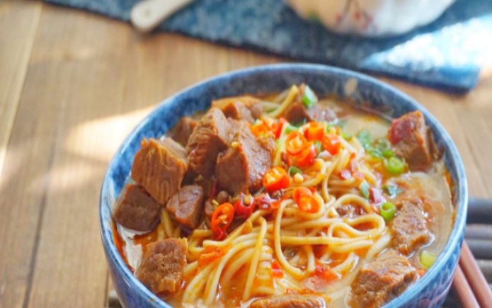 品品好粮油面条做法大全之品品好香辣牛肉面