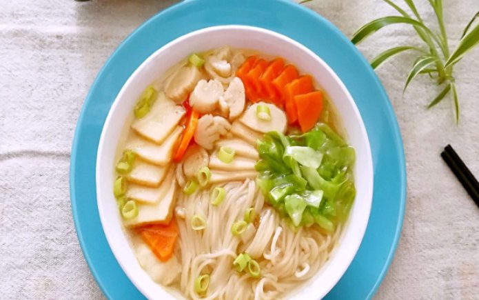 品品好美食分享之品品好豉油汤面条