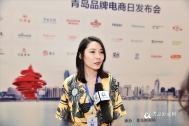 品品好粮油店加盟的经理吴晓：政府搭好