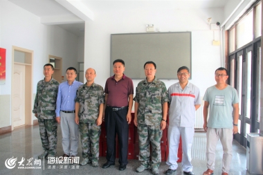 八一建军节来临 粮油店加盟集团品品好粮油走访慰问部队官兵